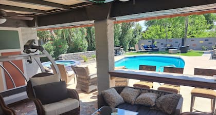 Amazing Pool, Spa, and Outdoor Entertainment Center