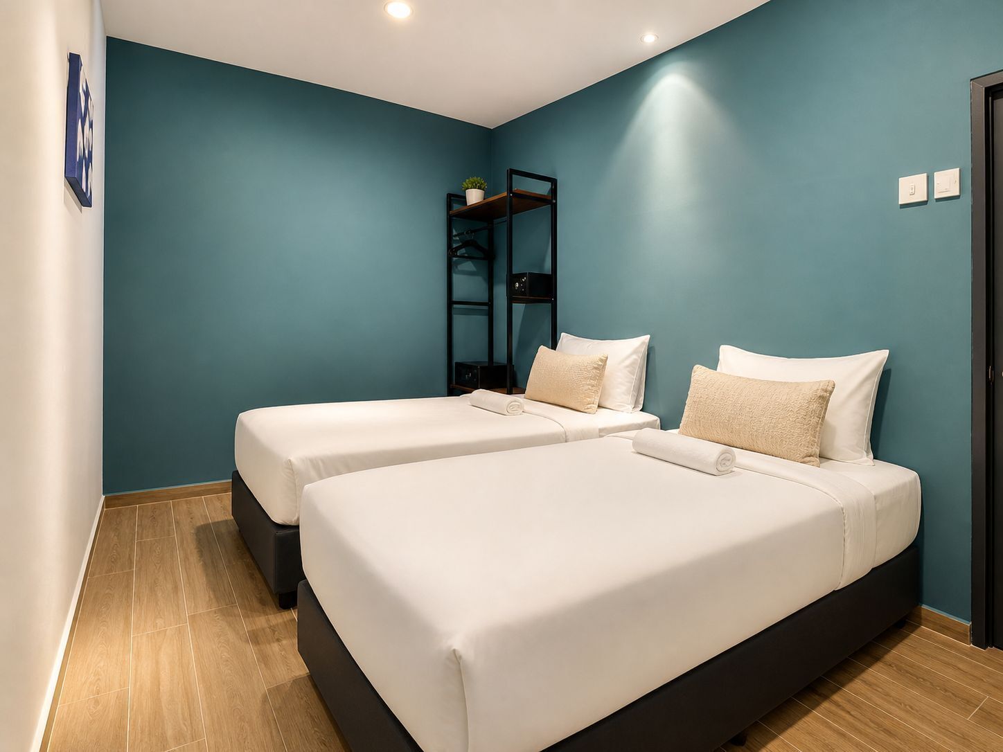 Phòng Suite phong cách cổ điển, 2 phòng ngủ | Két bảo mật tại phòng, trang bị nội thất với thiết kế riêng biệt, bàn 