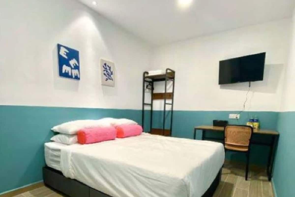 Tweepersoonskamer | 2 slaapkamers, een gratis minibar, een kluis op de kamer, een bureau