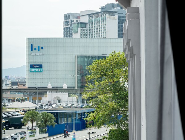 Vue sur la ville depuis l’hébergement