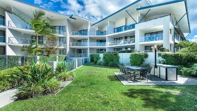 108 The Boathouse, TOP NOTCH