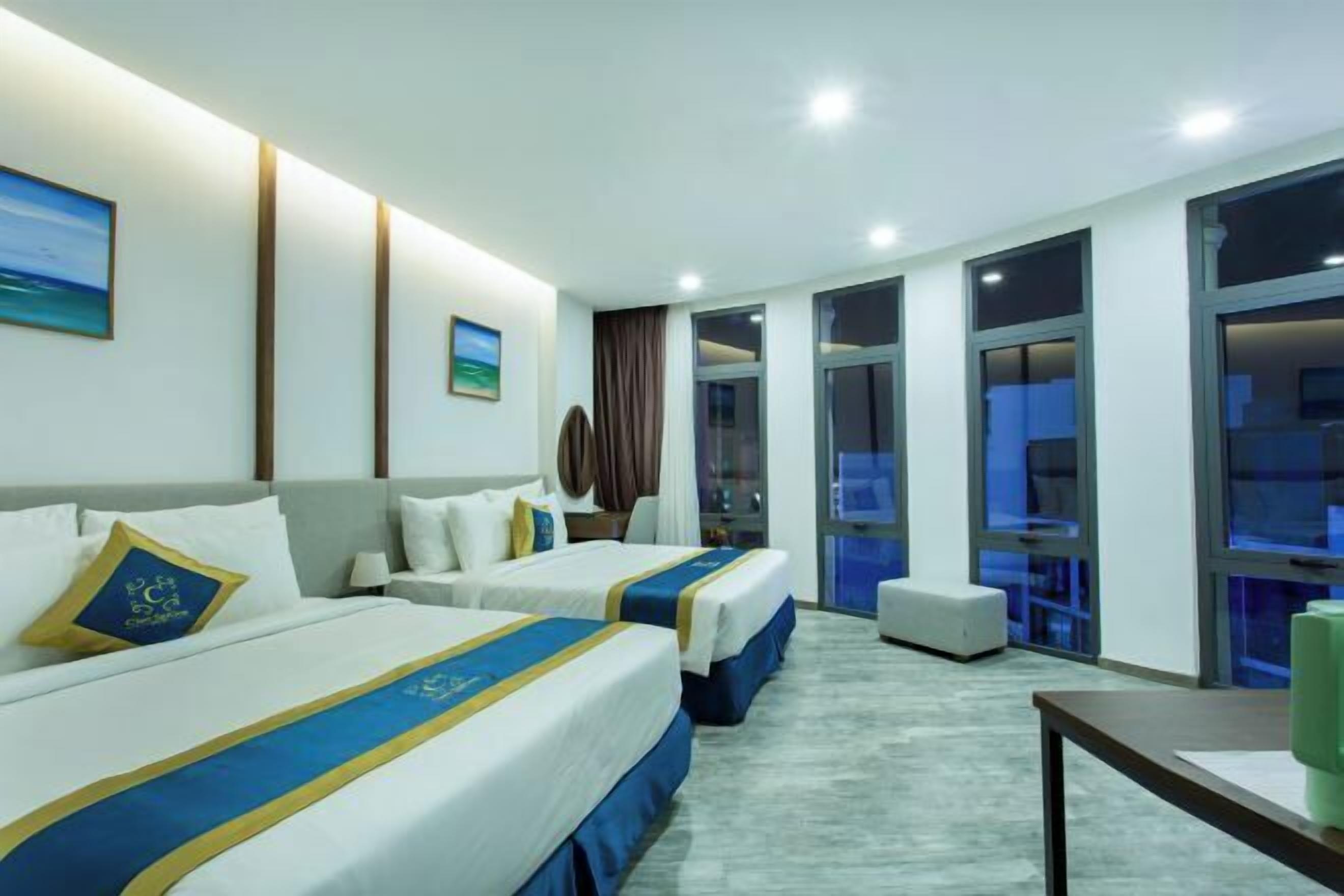 Minibar, in-room safe, desk, blackout curtains