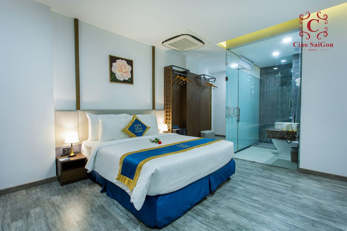 1 bedroom, minibar, in-room safe, desk