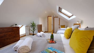 Luxury Apartment, Private Bathroom, Garden View (Riverwalk Apartment North) | 2 bedrooms, free WiFi