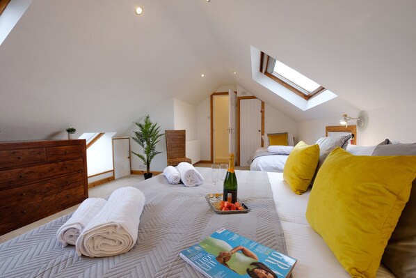 Căn hộ Cao cấp, phòng tắm riêng, quang cảnh vườn (Riverwalk Apartment North) | 2 phòng ngủ, truy cập Internet không dây miễn phí