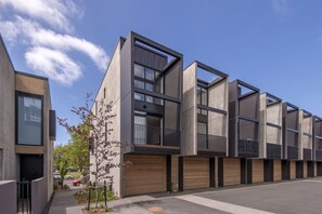 Exterior - Latimer View Apartment (Christchurch)
