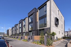 Exterior - Central City Latimer (Christchurch)