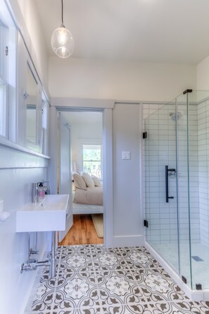 Shower, towels, soap, shampoo
