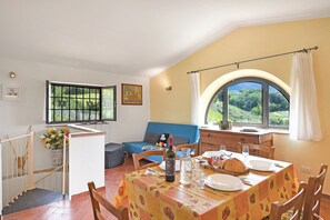 Dining - Home Elena private garden Chianti view (Greve in Chianti)