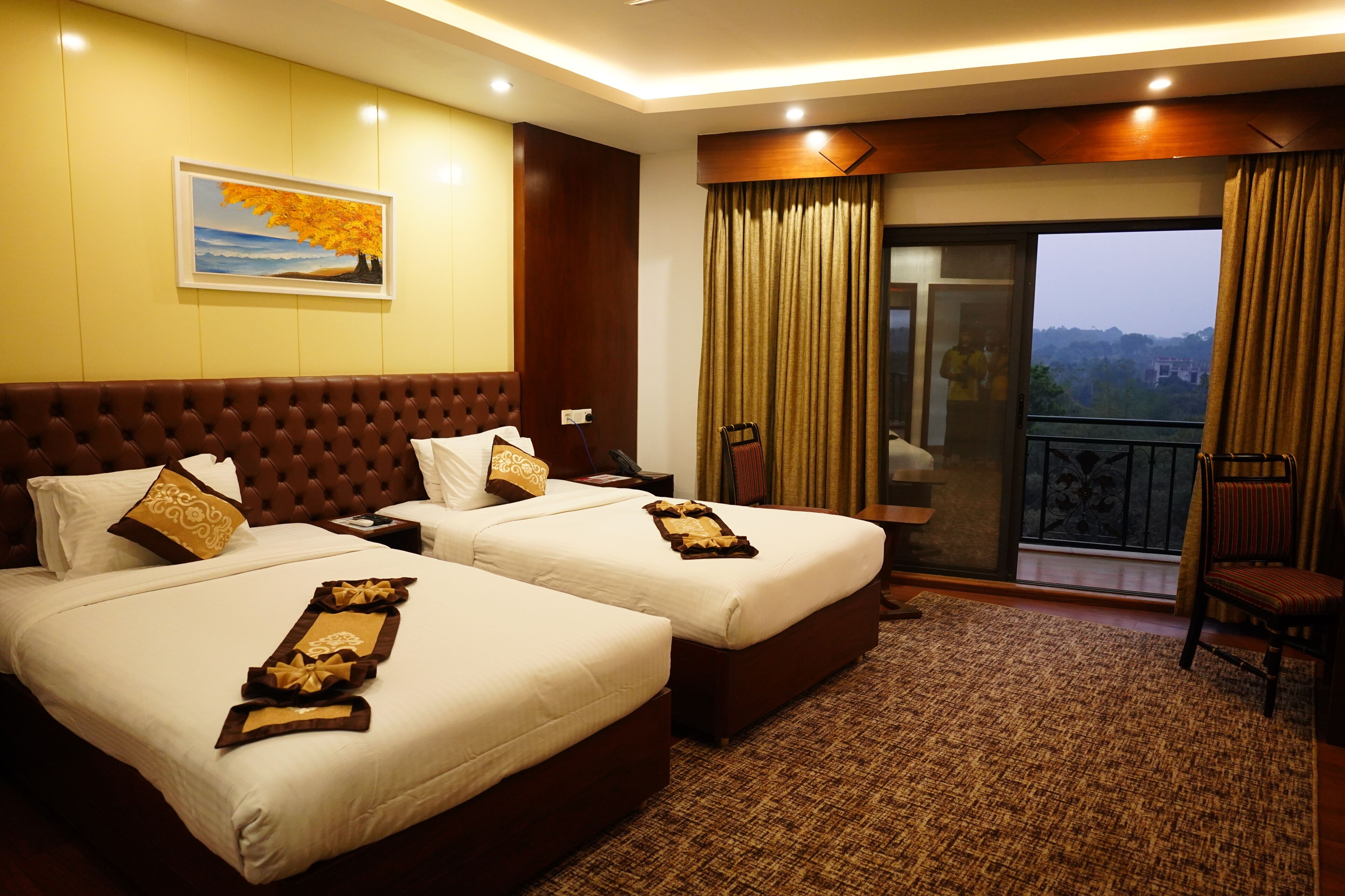 Deluxe Twin Room, Non Smoking, City View | Minibar, in-room safe, individually decorated, individually furnished