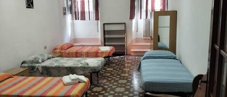 3 عدّة غرف نوم ومكتب ومكواة/لوح كي وواي فاي مجانًا