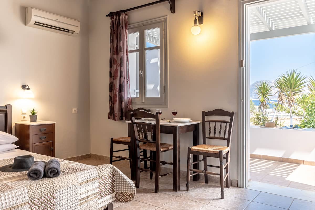 Chambre Double Confort, vue mer | Minibar, coffres-forts dans les chambres, chambres insonorisées
