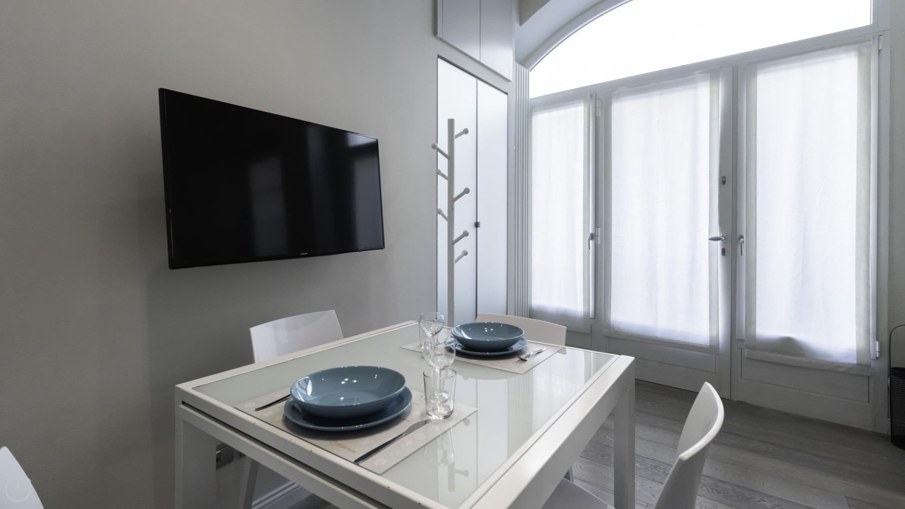 House | 1 bedroom