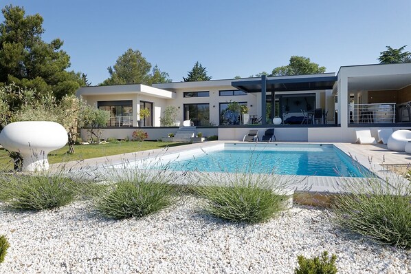 Piscine extérieure