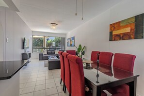 40-Zoll-Flachbildfernseher mit Kabelempfang, Fernseher