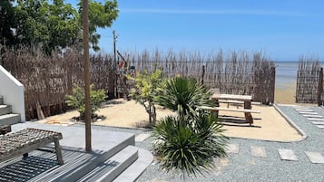 House, 2 Bedrooms, Ocean View | Garden