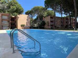 Pool - ESTUDI SWING (Pals)