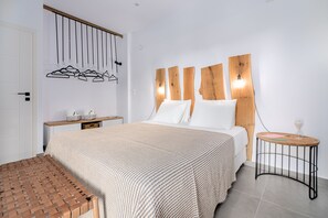 Familie appartement, privézwembad, op benedenverdieping | Een kluis op de kamer, individueel gedecoreerd, individueel gemeubileerd