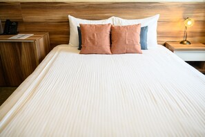 Basic Single Room | Minibar, in-room safe, desk, free WiFi - Monogram (Inđija)