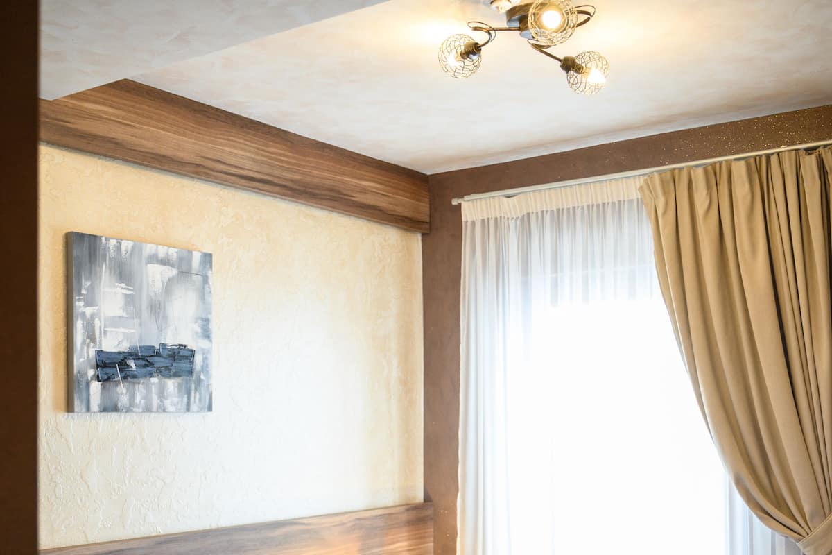 Basic Single Room | Minibar, in-room safe, desk, free WiFi