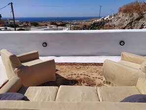 Property grounds - Traditional Winery (Canava) - Reformed into a Traditional House (Emporio)