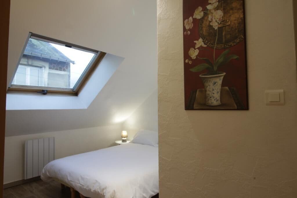 TRAMWAY JAURES PAVILLON COSY PROCHE GARE 11