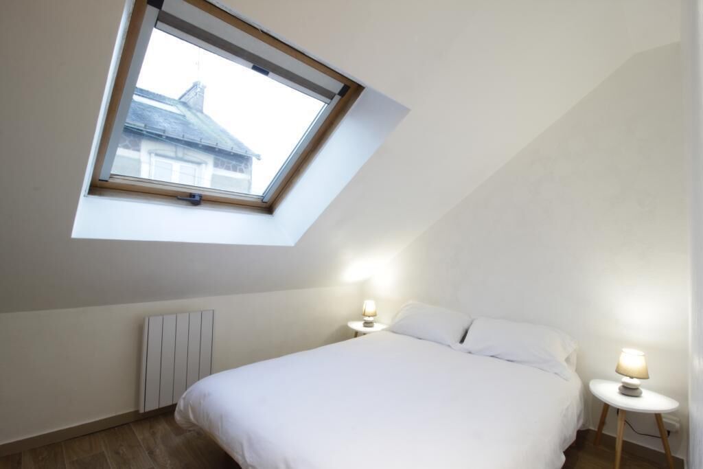 TRAMWAY JAURES PAVILLON COSY PROCHE GARE 11