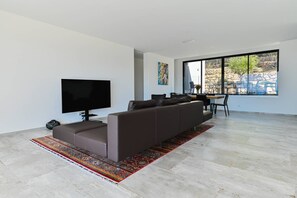 Fernseher