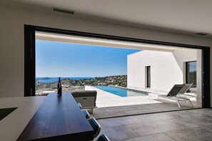 Pool - VILLA GAIA- 5 bedrooms, swimming pool, sea view (Pietrosella)