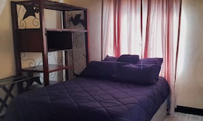 Standard Single Room - Hwange National Park Guest House (Dete)