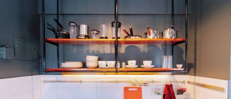 Toaster, cookware/dishes/utensils, dining tables