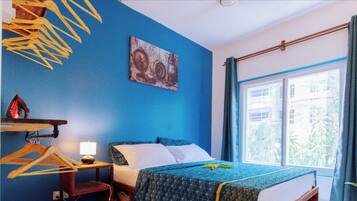 1 Schlafzimmer, Schreibtisch, WLAN, Bettwäsche