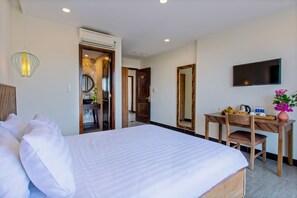 Signature Double Room - Aki Pool Villa An Bang (Da Nang)