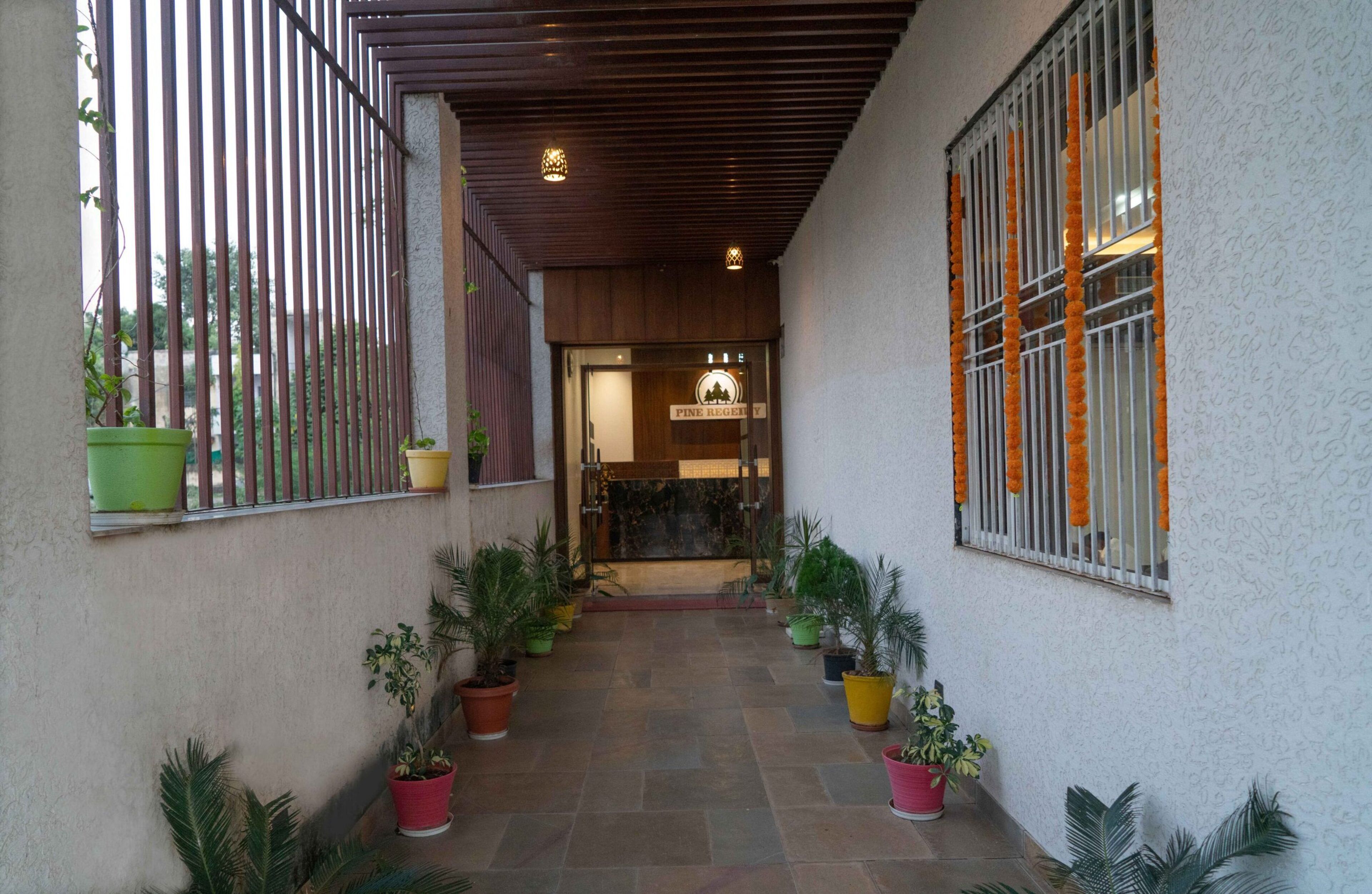 Foto - Pine Regency - Aravali's Peak view