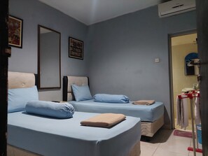 Standard Twin Room - Pondok Seruni Kemanggisan Jakarta (Jakarta)