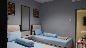 Desk, free WiFi, bed sheets