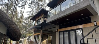 Liwa-Liw Beach Villas & Dome Glamping