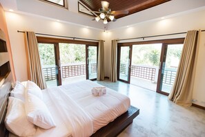 In-room safe, desk, iron/ironing board, rollaway beds - Cliff Haven Villa Krabi (Krabi)