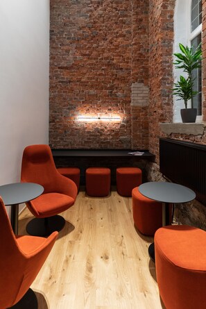 Lobby sitting area - Dunten Hotel (Tallinn)