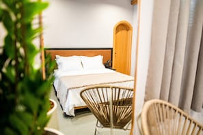 Double or Twin Room | Premium bedding, memory foam beds, desk, blackout drapes