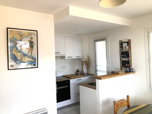 Refrigerador, microondas, horno y lavavajillas