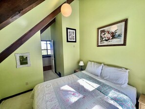 3 多间卧室、免费 WiFi、床单