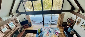 Less the 1 mile to Bromley!