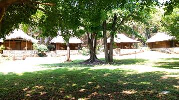 Chambre, 1 chambre, fumeur, patio | Façade de lâhĂ©bergement