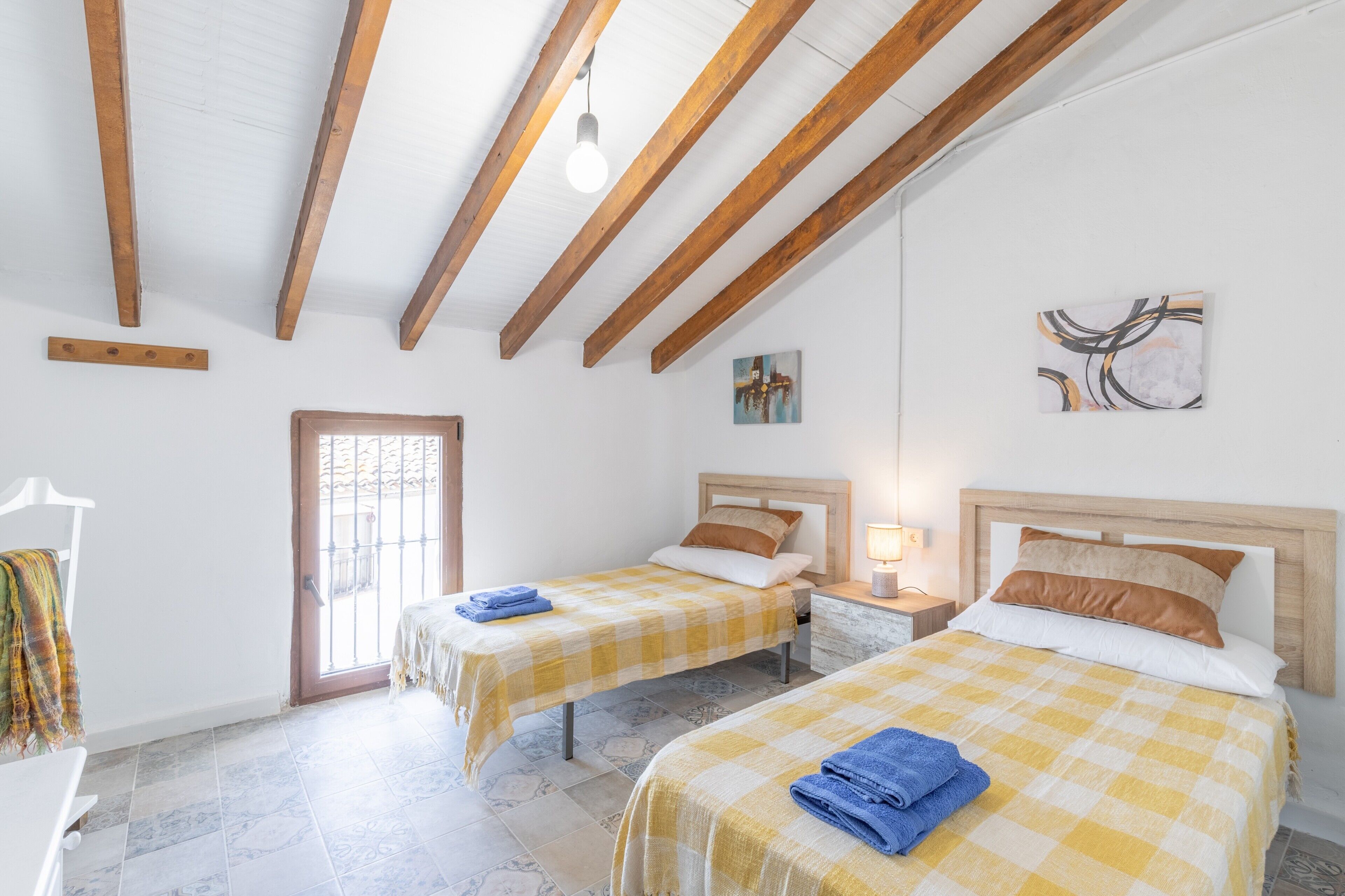 3 bedrooms, free WiFi, bed sheets