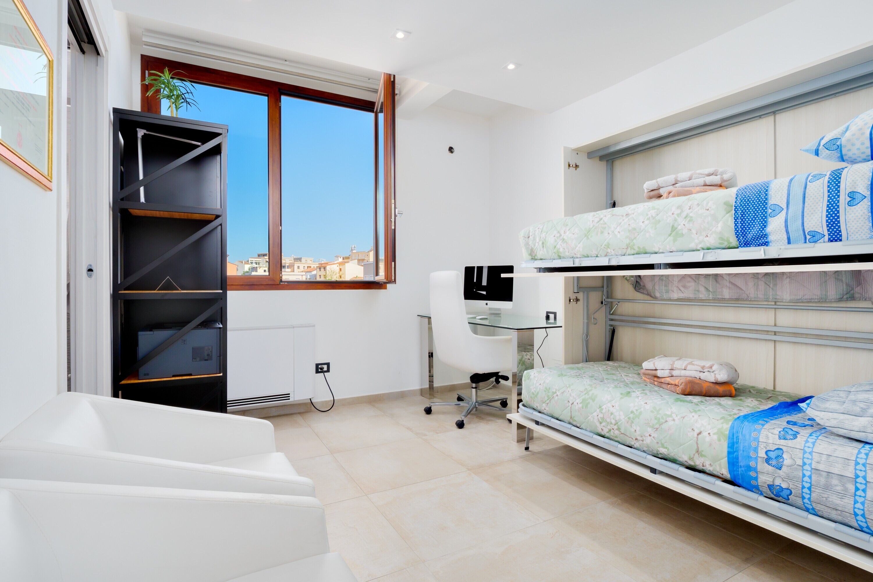 1 chambre, fer et planche à repasser, Wi-Fi gratuit, draps fournis