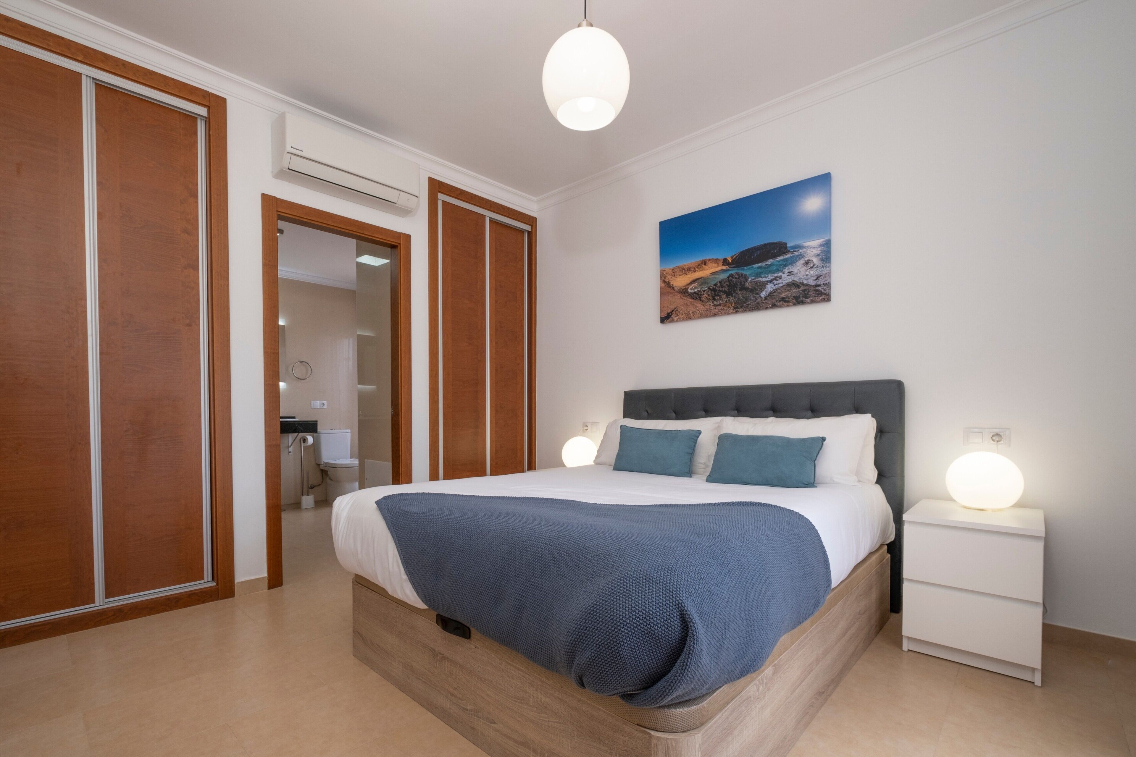 5 Schlafzimmer, Bügeleisen/Bügelbrett, kostenloses WLAN, Bettwäsche