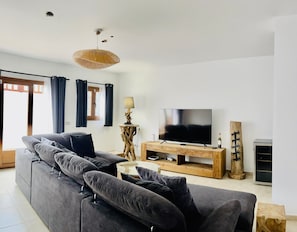 TV