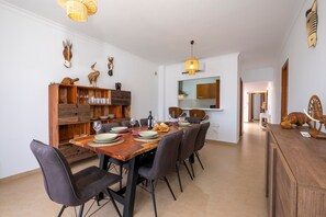 Dining - Villa "Bethany" with Private Heated Pool, 2 Private Terraces & Wi-Fi (Playa Blanca)