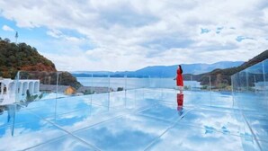Outdoor pool - Lugu Lake Jimei Du Nuo Wu Yun Inn (Ninglang)
